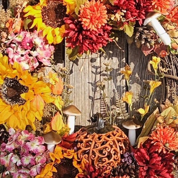 Handmade Fall 18" Grapevine Wreath - Picture 4 of 5